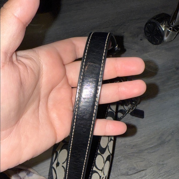 COACH Signature Vintage Demi Monogram Shoulder Bag with Matching Wristlet - Picture 4 of 5